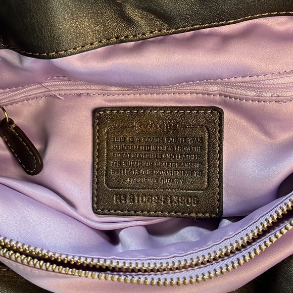 Coach Vintage Signature monogram, Gold Canvas brown leather trim Brass hardw - Picture 16 of 16